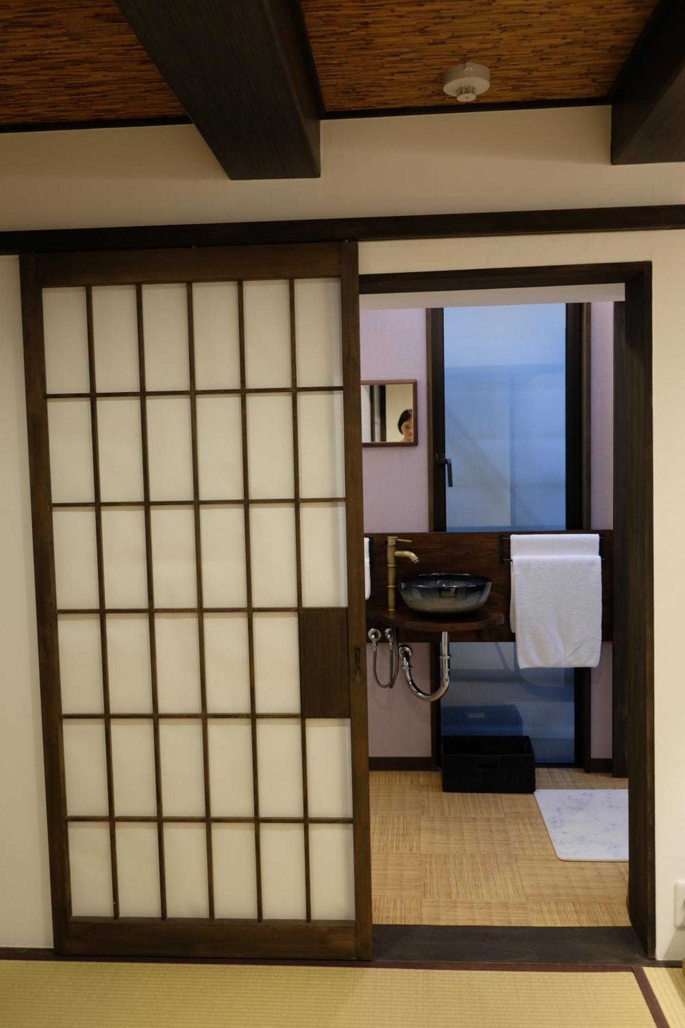 Toshiharu Ryokan Kyoto Luaran gambar